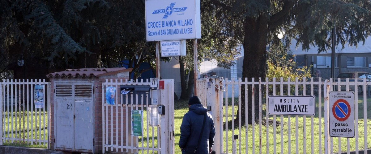 Abusi sessuali su 9 pazienti: chi è il medico del Camerun condannato a Milano (ma non radiato dall’Ordine) Abusi sessuali su 9 pazienti: chi è il medico del Camerun condannato a Milano (ma non radiato dall’Ordine)