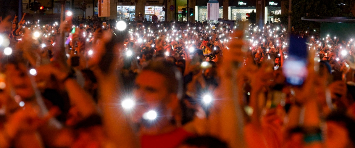 Violenza sessuale di gruppo al Concertone: tre tunisini approfittano della calca per palpeggiare ripetutamente una 25enne Violenza sessuale di gruppo al Concertone: tre tunisini approfittano della calca per palpeggiare ripetutamente una 25enne