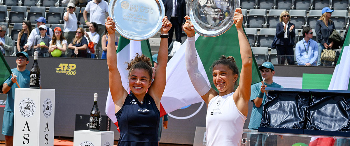Tenniste d’Italia: Jasmine Paolini e Sara Errani trionfano a Roma. Esulta la Meloni: “Bravissime!”