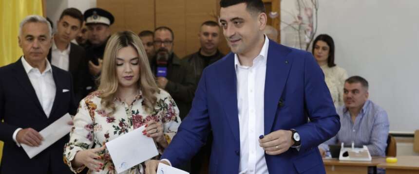 Tsunami Romania, Simion chiede di annullare le presidenziali per ingerenze straniere Tsunami Romania, Simion chiede di annullare le presidenziali per ingerenze straniere