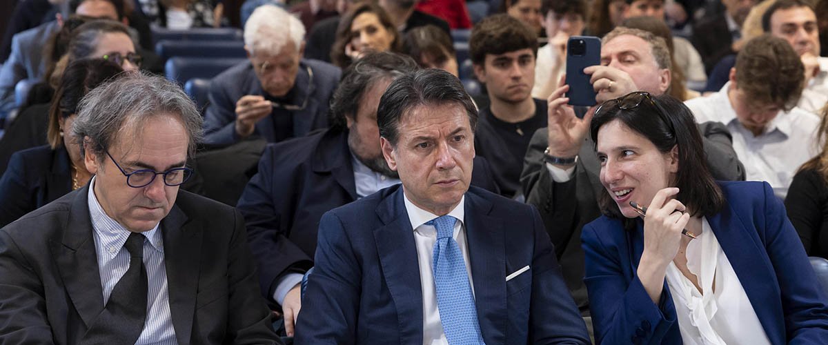 Meloni celebra il compleanno dell’Esercito: “Grazie a chi serve l’Italia con coraggio”. Conte e Schlein non pervenuti Meloni celebra il compleanno dell’Esercito: “Grazie a chi serve l’Italia con coraggio”. Conte e Schlein non pervenuti
