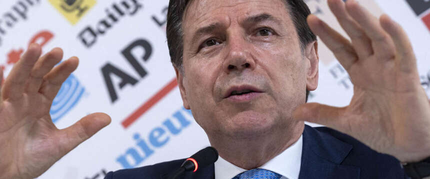 Altro che riarmo: è il maxi-buco del “110%” di Conte ad affossare i conti. Maggio-record, siamo a 127 miliardi Altro che riarmo: è il maxi-buco del “110%” di Conte ad affossare i conti. Maggio-record, siamo a 127 miliardi