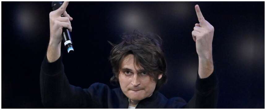 Angelo Duro: “Avrei evaso solo 150mila euro? Mica sono un pezzente”. E promuove il suo film su Netflix Angelo Duro: “Avrei evaso solo 150mila euro? Mica sono un pezzente”. E promuove il suo film su Netflix