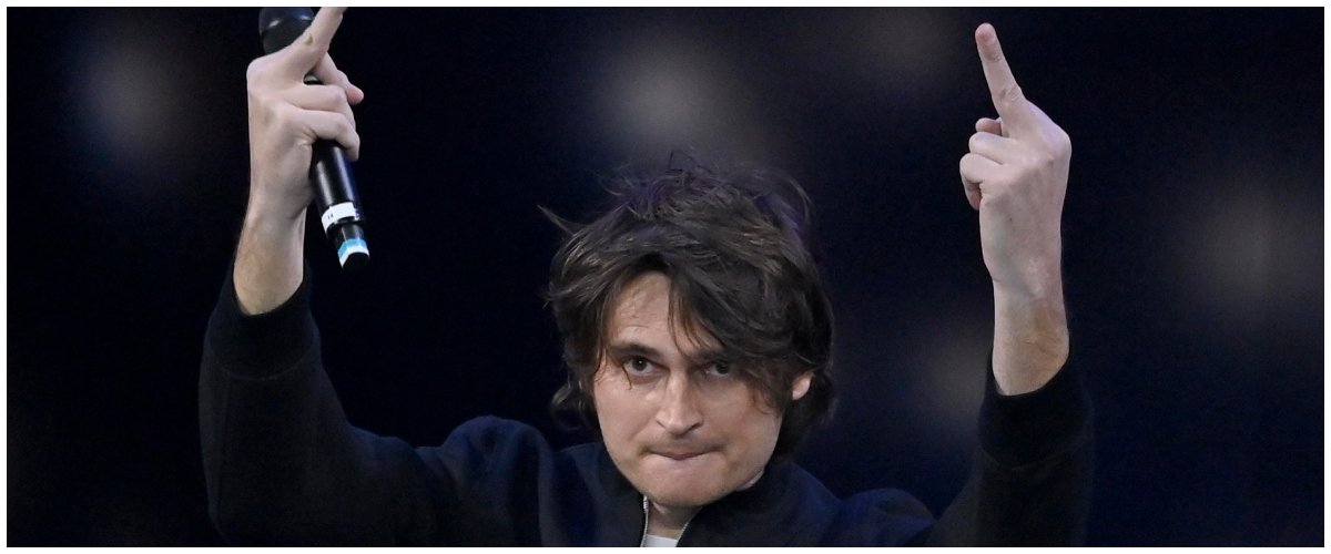 Angelo Duro: “Avrei evaso solo 150mila euro? Mica sono un pezzente”. E promuove il suo film su Netflix Angelo Duro: “Avrei evaso solo 150mila euro? Mica sono un pezzente”. E promuove il suo film su Netflix