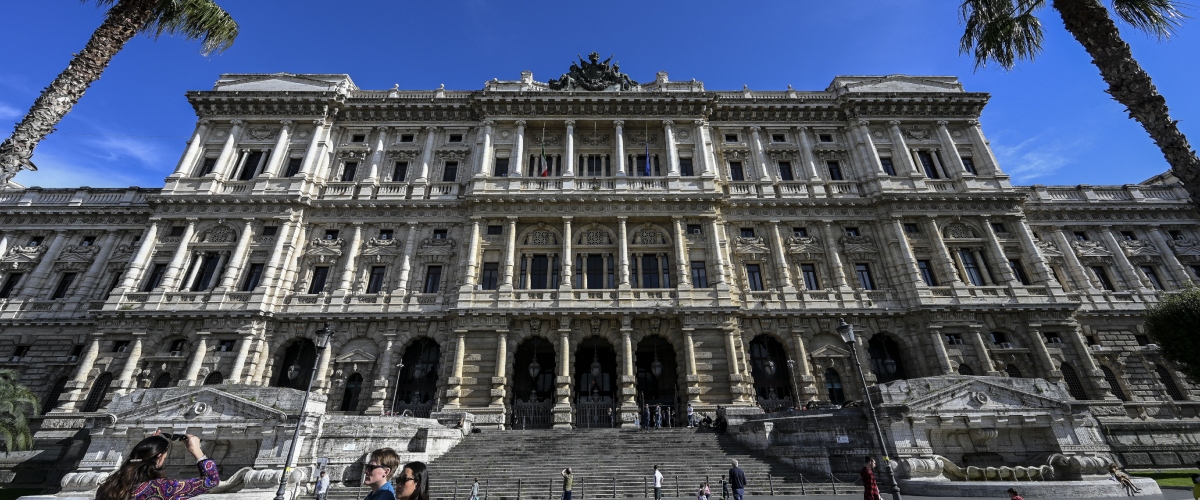la cassazione colpisce ancora dopo il decreto sicurezza dubbi sull8217accordo italia albania