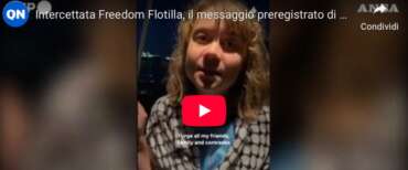 La nave di Greta fermata dagli israeliani, l’attivista svedese piagnucola: “Ci hanno sequestrato” (video)