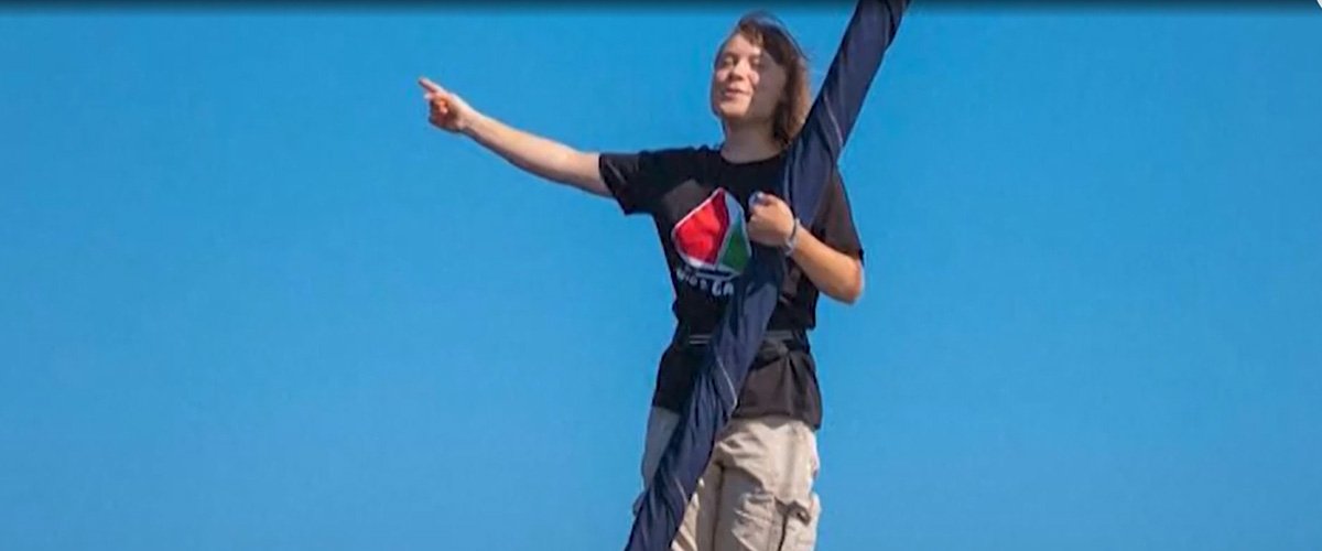 Greta Thunberg rischia grosso: naviga verso Gaza per forzare il blocco. Israele pronta ad “affondare” la nave
