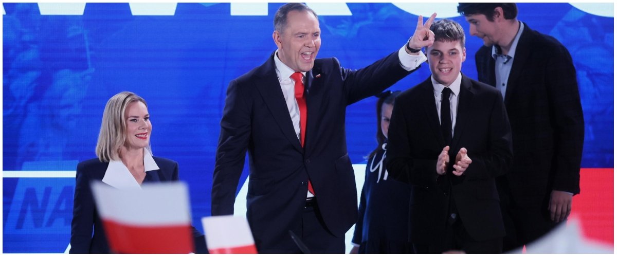 Svolta sovranista in Polonia: eletto Nawrocki, beffata la sinistra. Meloni: condividiamo valori comuni Svolta sovranista in Polonia: eletto Nawrocki, beffata la sinistra. Meloni: condividiamo valori comuni