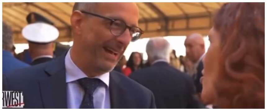 Ricci fuori di testa: offende l’inviata di FarWest per non parlare di Affidopoli (video) Solidarietà di FdI alla giornalista Rai Ricci fuori di testa: offende l’inviata di FarWest per non parlare di Affidopoli (video) Solidarietà di FdI alla giornalista Rai