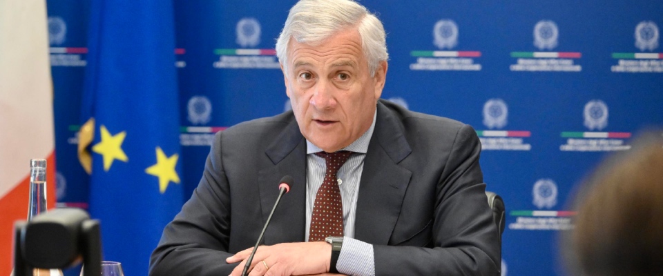 Israele Iran, Tajani: “L’Europa sia più forte per mobilitarsi con i Paesi arabi moderati che vogliono la pace” Israele Iran, Tajani: “L’Europa sia più forte per mobilitarsi con i Paesi arabi moderati che vogliono la pace”