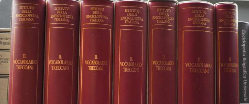 Treccani 100: presentato il nuovo vocabolario per i giovani. Si torna all’antico contro la deriva di like e cuoricini Treccani 100: presentato il nuovo vocabolario per i giovani. Si torna all’antico contro la deriva di like e cuoricini