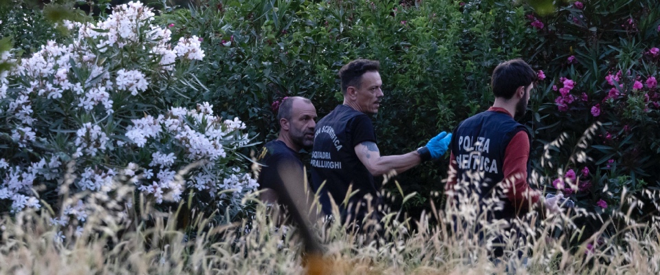 Giallo di Villa Pamphili: donna e neonata erano americane. Il killer forse è fuggito all’estero