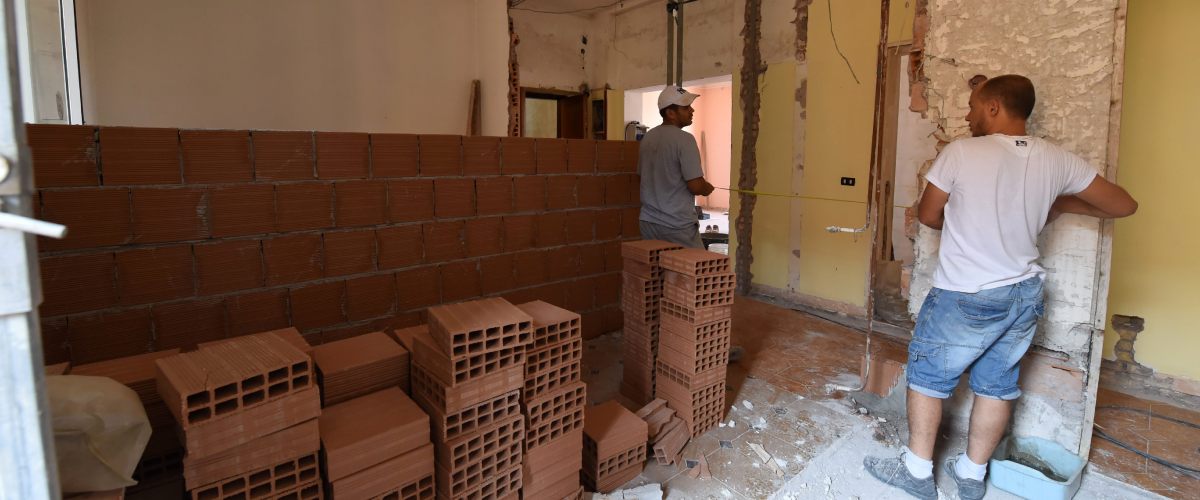 bonus ristrutturazioni ed ecobonus le detrazioni per la prima casa sono al 50 la circolare dell8217agenzia delle entrate