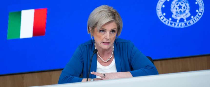 Il ministro del Lavoro, Marina Calderone Il ministro del Lavoro, Marina Calderone