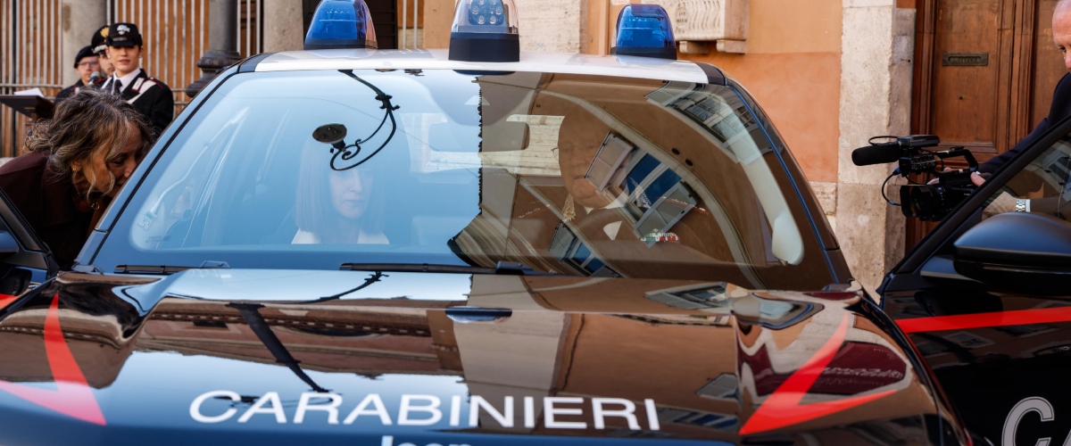 non si fermano all8217alt e sparano sui militari carabiniere ucciso durante l8217inseguimento tragedia nel brindisino