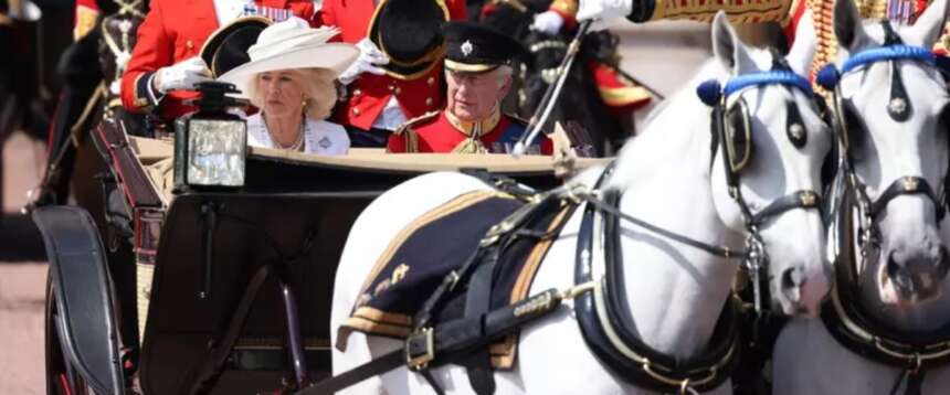 Sfuriata di Re Carlo a Camilla al Trooping the Colour. “Assolutamente folle, vergognoso”. Di chi parlava? Sfuriata di Re Carlo a Camilla al Trooping the Colour. “Assolutamente folle, vergognoso”. Di chi parlava?