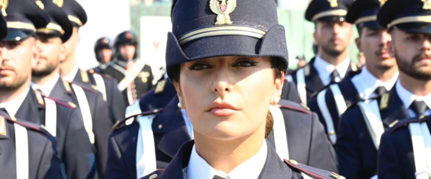 Sondaggio Euromedia, 6 italiani su 10 approvano le spese per la difesa. Smentito il racconto falso-pacifista Sondaggio Euromedia, 6 italiani su 10 approvano le spese per la difesa. Smentito il racconto falso-pacifista