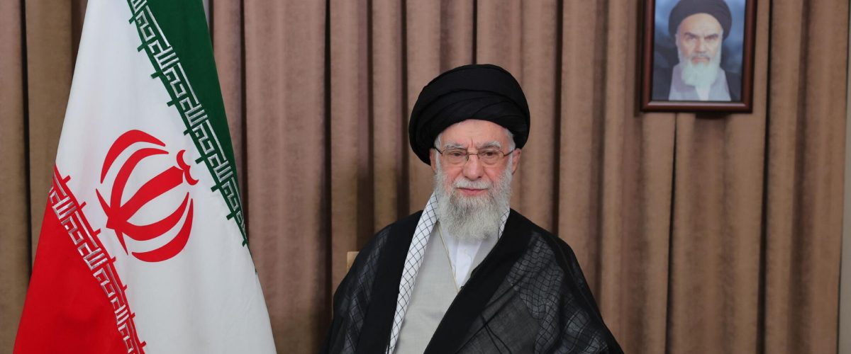 Khamenei: «Israele sarà punito. Se gli americani attaccano, conseguenze irreparabili». Netanyahu convoca il consiglio di sicurezza Khamenei: «Israele sarà punito. Se gli americani attaccano, conseguenze irreparabili». Netanyahu convoca il consiglio di sicurezza