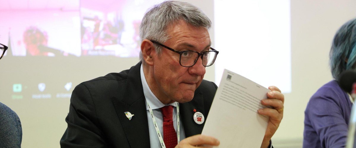 Landini dice no a 150 euro di aumento per i lavoratori: meglio continuare a dare addosso al governo Landini dice no a 150 euro di aumento per i lavoratori: meglio continuare a dare addosso al governo