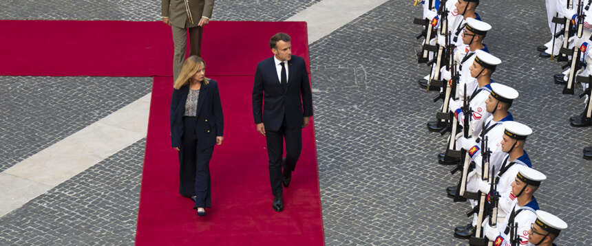 Italia isolata? Solo nei sogni della sinistra. Macron ringrazia Meloni: “Incontro positivo, siamo un fronte comune” Italia isolata? Solo nei sogni della sinistra. Macron ringrazia Meloni: “Incontro positivo, siamo un fronte comune”