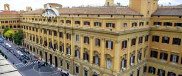 La sede del Mef. La Ragioneria dello Stato ha certificato la svolta storica: nel 2024 lo Stato ha pagato le aziende nei tempi previsti dalla legge
