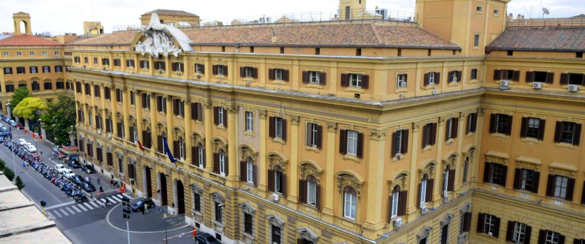 Ora lo Stato paga le aziende fornitrici entro 30 giorni: la svolta storica nella Pubblica amministrazione italiana Ora lo Stato paga le aziende fornitrici entro 30 giorni: la svolta storica nella Pubblica amministrazione italiana