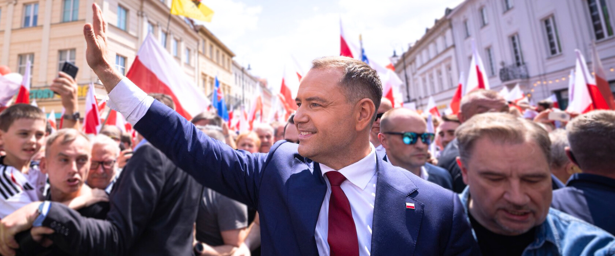 Polonia, demonizzazione a comando: la sinistra scatena la macchina del fango contro il nuovo presidente conservatore Polonia, demonizzazione a comando: la sinistra scatena la macchina del fango contro il nuovo presidente conservatore