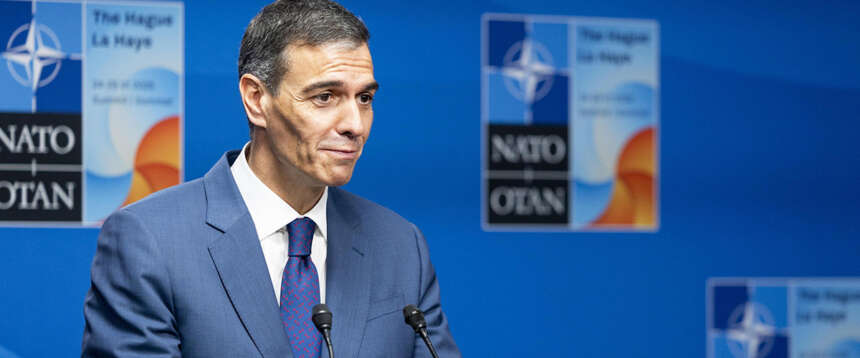 Nato, la Spagna non paga e si isola. Delirio della Schlein: “Ha fatto bene”. L’ira di Trump: “Raddoppio i dazi a Madrid” Nato, la Spagna non paga e si isola. Delirio della Schlein: “Ha fatto bene”. L’ira di Trump: “Raddoppio i dazi a Madrid”