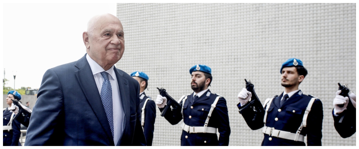 Nordio: “Basta poliziotti indagati per avere fatto il loro dovere. L’avviso di garanzia? Una condanna per chi è indagato” Nordio: “Basta poliziotti indagati per avere fatto il loro dovere. L’avviso di garanzia? Una condanna per chi è indagato”