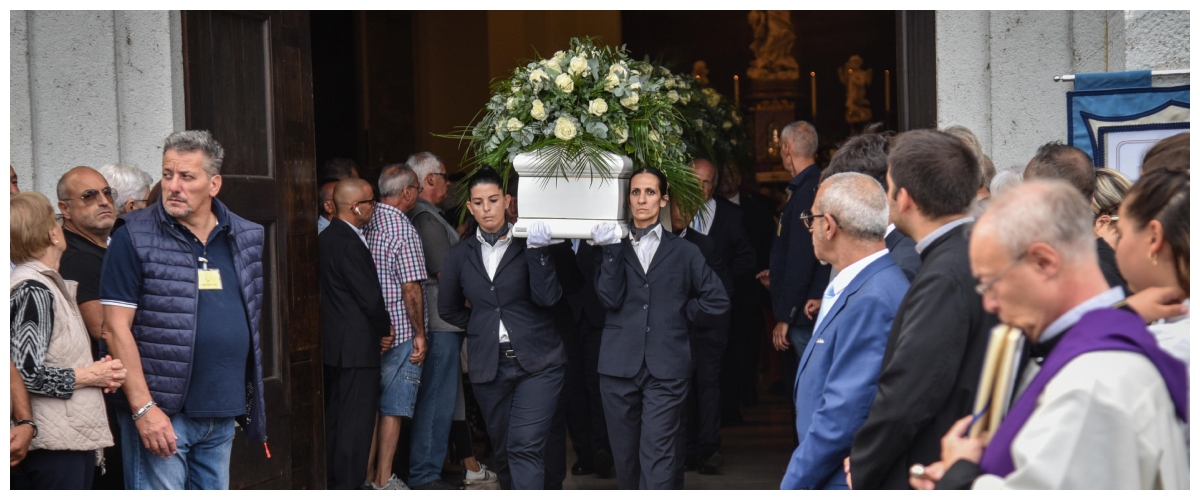 Strage di Paderno: 20 anni al ragazzo che sterminò la famiglia. “Nessun vizio di mente” Strage di Paderno: 20 anni al ragazzo che sterminò la famiglia. “Nessun vizio di mente”