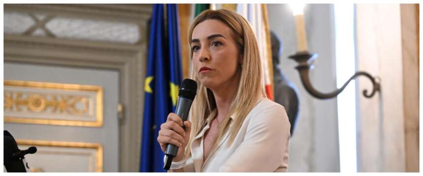 sinistra sinistra