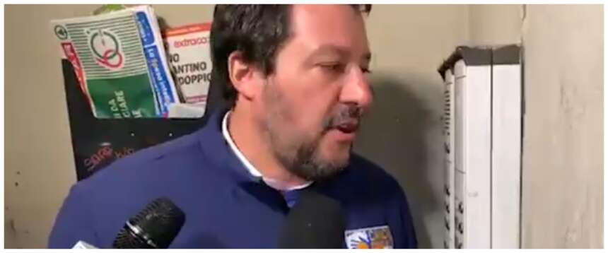 “Scusi lei spaccia?” Era vero. Condannata per narcotraffico la famiglia tunisina della citofonata di Salvini “Scusi lei spaccia?” Era vero. Condannata per narcotraffico la famiglia tunisina della citofonata di Salvini