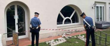 Crolla la terrazza in una villa sulla Cassia: 6 feriti. Nella stessa sede, pochi giorni prima, una festa di politici e giornalisti