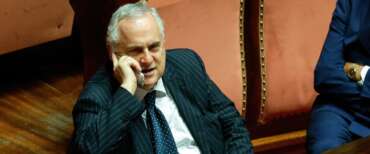 Giallo sul malore di Lotito in Senato. Il presidente, ricoverato al Gemelli, ironizza: sono le maledizioni che mi mandano