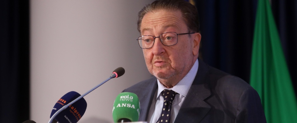 De Corato: “Prima di Sala dovrebbero dimettersi i vertici del Pd. Milano è piena di criminali” De Corato: “Prima di Sala dovrebbero dimettersi i vertici del Pd. Milano è piena di criminali”
