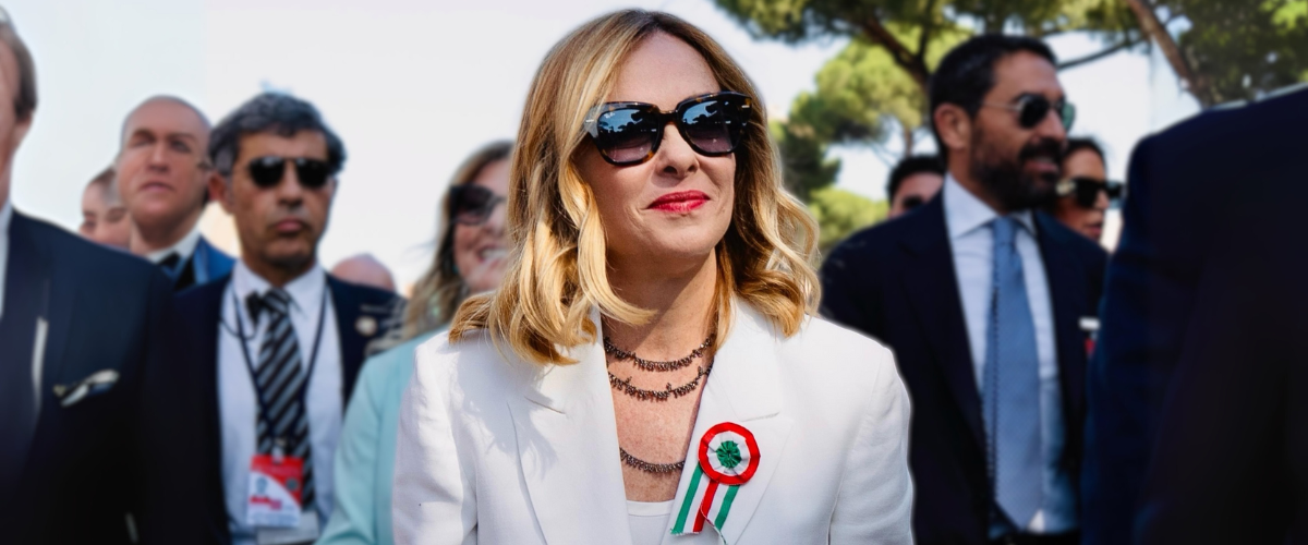 Meloni, très chic! Alla tv francese il successo dei mille giorni di Giorgia: «Le soluzioni italiane servirebbero anche a noi» Meloni, très chic! Alla tv francese il successo dei mille giorni di Giorgia: «Le soluzioni italiane servirebbero anche a noi»