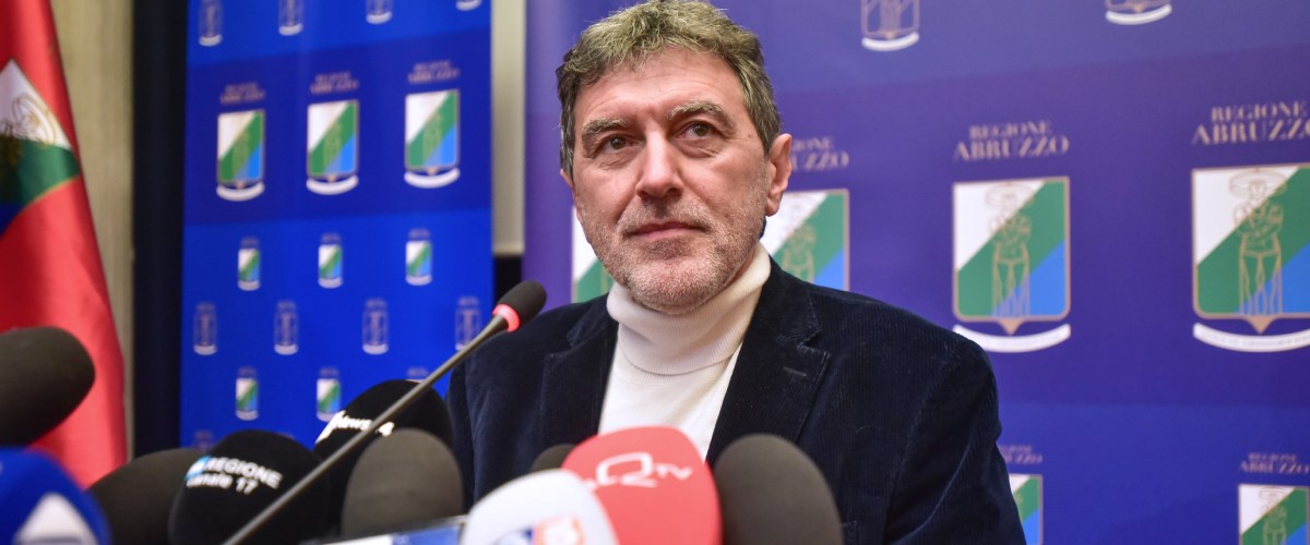 Marsilio: «L’Europa sia pragmatica, sostenga le imprese. Le Regioni devono avere un ruolo forte nell’Ue» Marsilio: «L’Europa sia pragmatica, sostenga le imprese. Le Regioni devono avere un ruolo forte nell’Ue»
