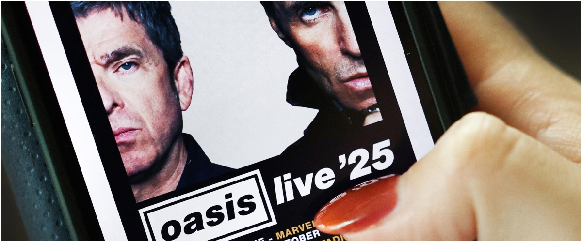 Con gli Oasis di nuovo sul palco si risveglia la febbre (e la rabbia) degli anni ’90 Con gli Oasis di nuovo sul palco si risveglia la febbre (e la rabbia) degli anni ’90