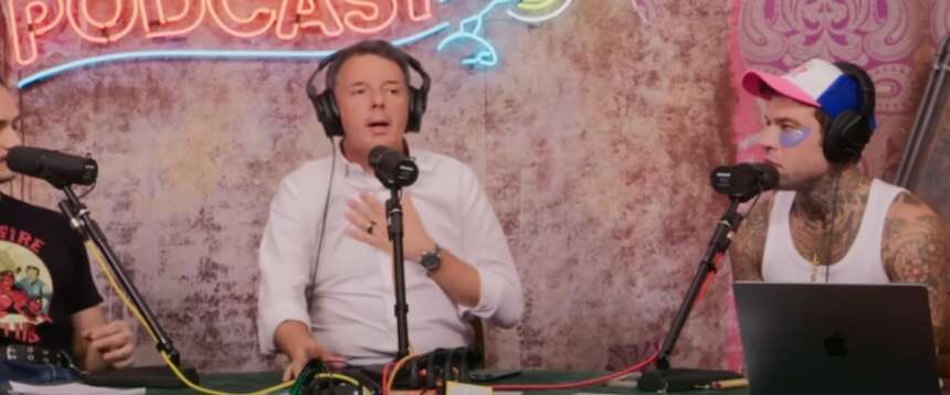 Sognava Obama, è diventato il nuovo Razzi: dopo Fedez, a Renzi mancano solo i balletti su TikTok (video) Sognava Obama, è diventato il nuovo Razzi: dopo Fedez, a Renzi mancano solo i balletti su TikTok (video)