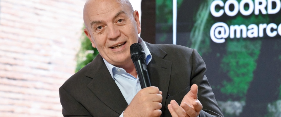 marco rizzo scatenato contro la sinistra unita solo per le misere poltrone il m5s francia o spagna purch233 se magna