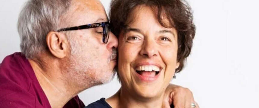 Eutanasia, la giornalista Laura Santi si è uccisa iniettandosi un farmaco fatale. “Ho amato la vita” Eutanasia, la giornalista Laura Santi si è uccisa iniettandosi un farmaco fatale. “Ho amato la vita”