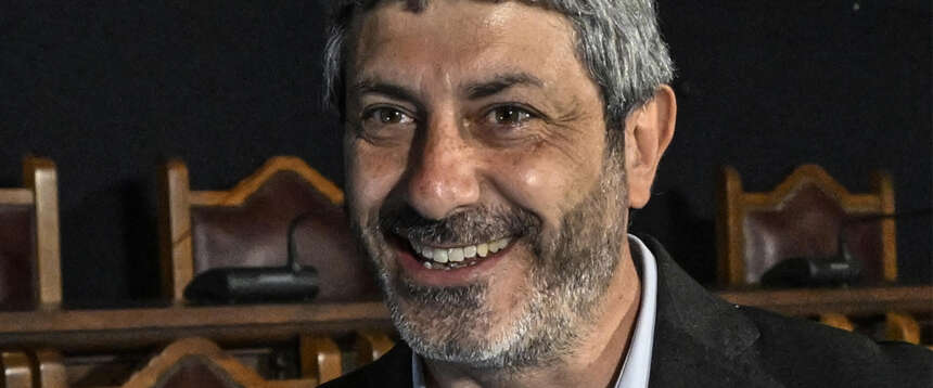 Campania, la “furbata” segreta di Fico: il Reddito regionale di cittadinanza. Se De Luca lo lascia candidare… Campania, la “furbata” segreta di Fico: il Reddito regionale di cittadinanza. Se De Luca lo lascia candidare…