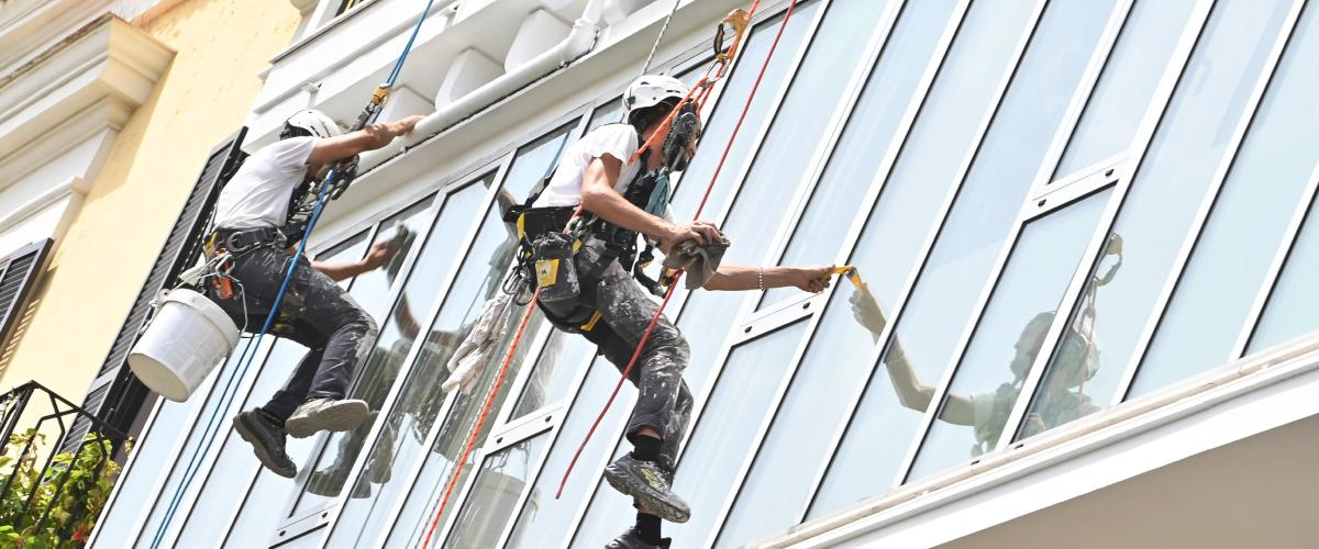 Pil, l’Istat stima una lieve flessione. Il mondo produttivo: «Fisiologica, la visione resta positiva». Solo a sinistra vedono catastrofi Pil, l’Istat stima una lieve flessione. Il mondo produttivo: «Fisiologica, la visione resta positiva». Solo a sinistra vedono catastrofi