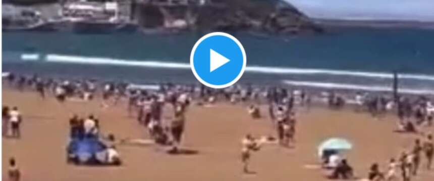 Attimi di terrore all’Airshow in Spagna: un jet plana sulla spiaggia Attimi di terrore all’Airshow in Spagna: un jet plana sulla spiaggia