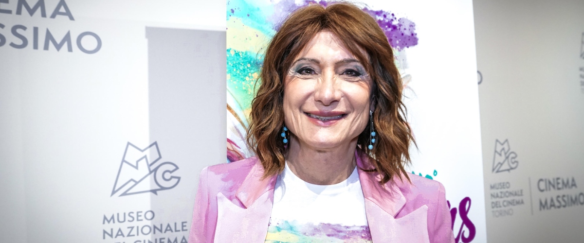 Compagni tremate, Luxuria sta tornando. Pronta a ricandidarsi per la “gioia” di Bonelli e Fratoianni Compagni tremate, Luxuria sta tornando. Pronta a ricandidarsi per la “gioia” di Bonelli e Fratoianni