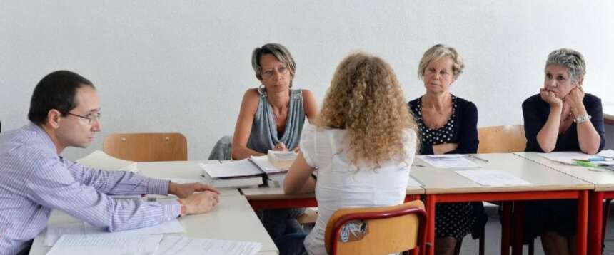 Chi ha paura della Maturità? Un’altra studentessa resta muta per protesta contro i voti. Valditara: “Saranno bocciati” Chi ha paura della Maturità? Un’altra studentessa resta muta per protesta contro i voti. Valditara: “Saranno bocciati”