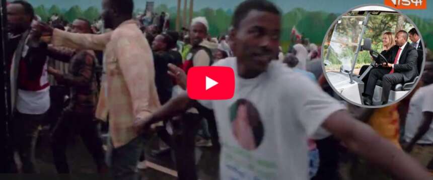 Meloni accolta da una folla in festa durante la sua visita a Jimma, in Etiopia Meloni accolta da una folla in festa durante la sua visita a Jimma, in Etiopia