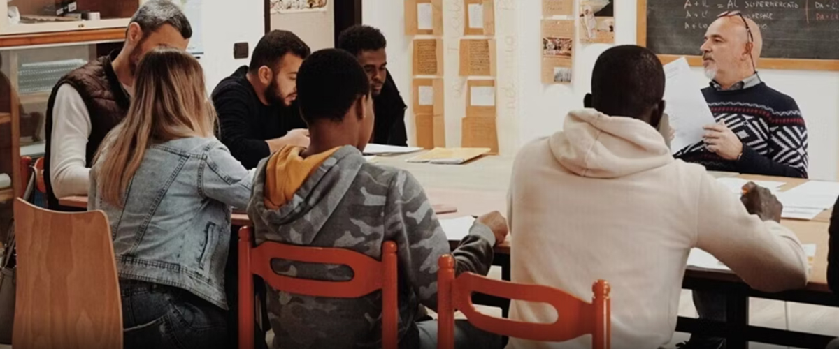 Migranti, dati choc: il 30% si ritira dalla scuola. Valditara zittisce la Schlein: “Classi separate, ma che razzismo!”