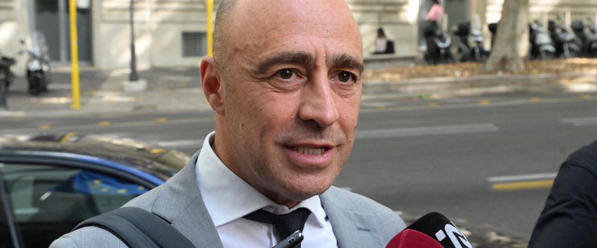a taranto un8217altra grana per il pd il sindaco non regge l8217assalto dei movimenti no ilva e si dimette