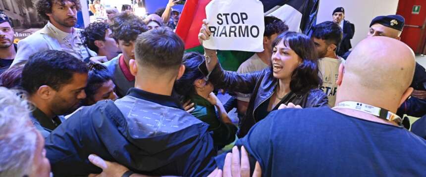 Ultrà pro Pal a Torino, 17 misure cautelari per i violenti campioni di scontri e e attacchi alla polizia Ultrà pro Pal a Torino, 17 misure cautelari per i violenti campioni di scontri e e attacchi alla polizia